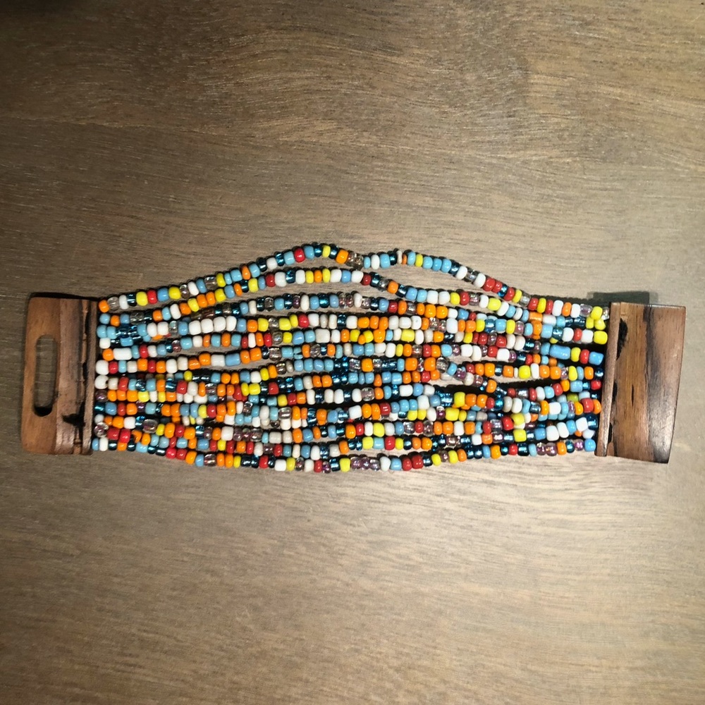 Colorful bead bracelet - Picture 5 of 5